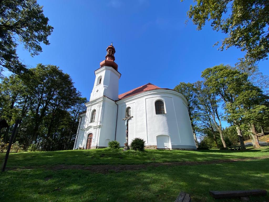 Karlovický dvůr 251 room 3